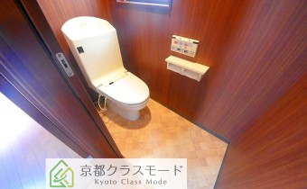 2F：ウォシュレットトイレ