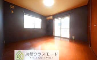Room 8