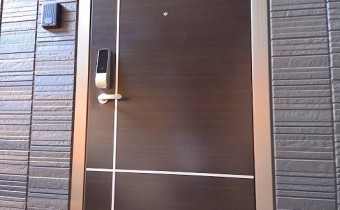 玄関ドア