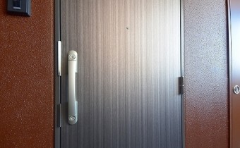 玄関ドア