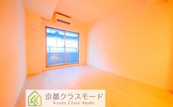 Room7.7