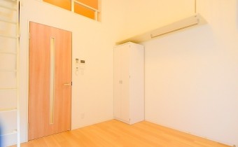 お洒落な照明器具付き♪