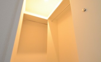 ウォークインクローゼット（内部）