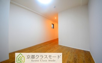 Room8
