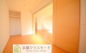 Room5