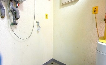 洗濯機置場（廊下設置になります）