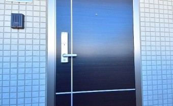 玄関ドア