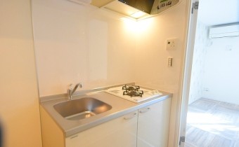 ※室内写真は102号室のものです。
