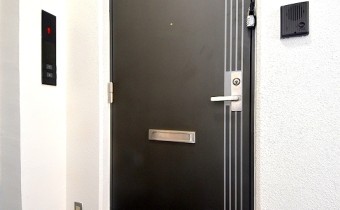 玄関ドア