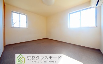 南側Room 6