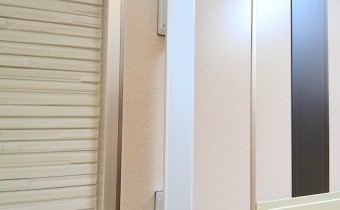 ダブルロックドア
