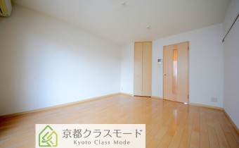 「ウォークインクローゼット」完備の広々としたお部屋です。