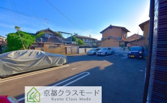 敷地内ガレージ