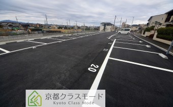 敷地内ガレージ