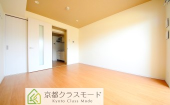Room 8