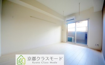 Room7.7