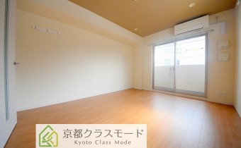 Room 8
