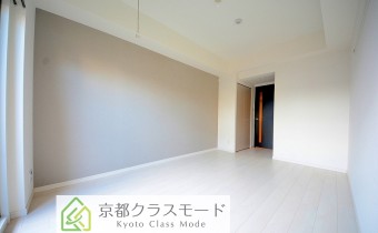 Room7.7