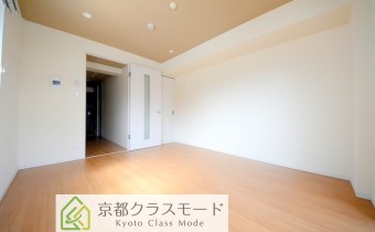 Room 8