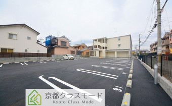 敷地内ガレージ