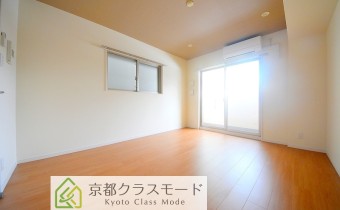 Room 8
