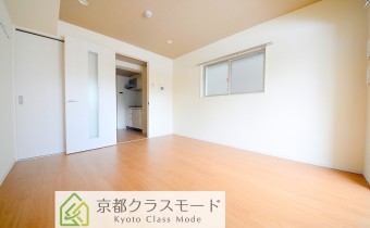 Room 8