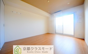 Room 8