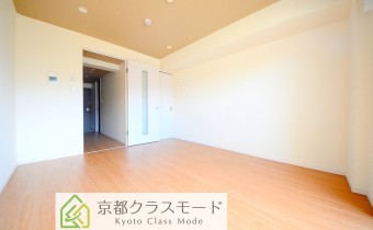 Room 8