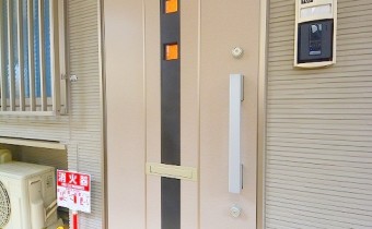 玄関ドア