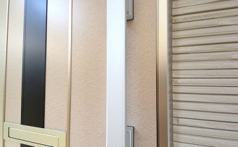 ダブルロックドア