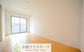 Room7.4