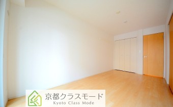Room7.4