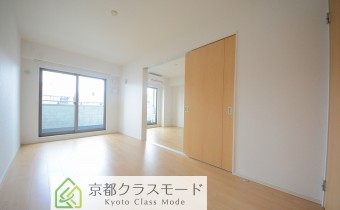 Room7.4