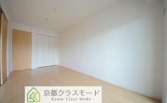 Room7.4