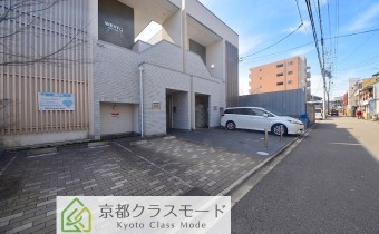 敷地内ガレージ