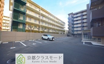 敷地内ガレージ