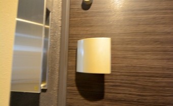 ダブルロックドア