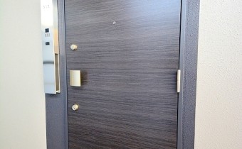 玄関ドア