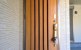 玄関ドア
