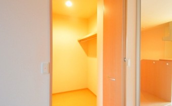 Room 6のウォークインクローゼット