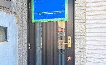 玄関ドア