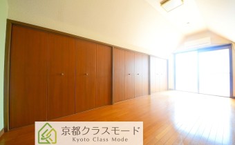 Room 7