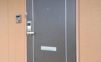 玄関ドア