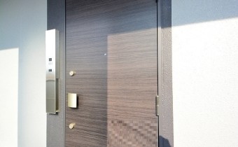 玄関ドア