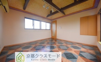 Room 8