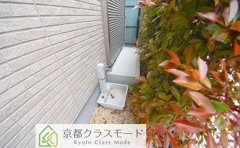 玄関横水栓柱