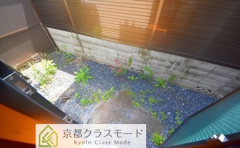 裏庭