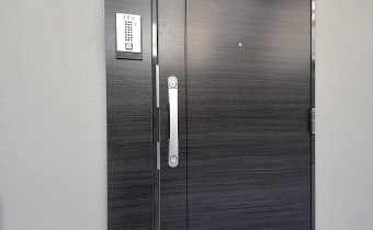 玄関ドア