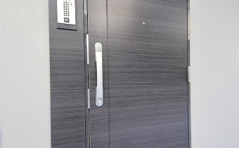玄関ドア