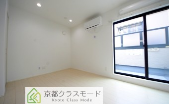 Rooｍ7.3